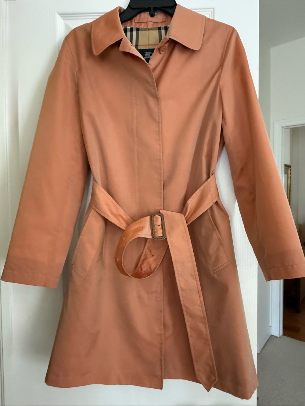 Burberry Women's Belted Trench Coat in Iridescent Peach, 2R - Picture 1 of 10